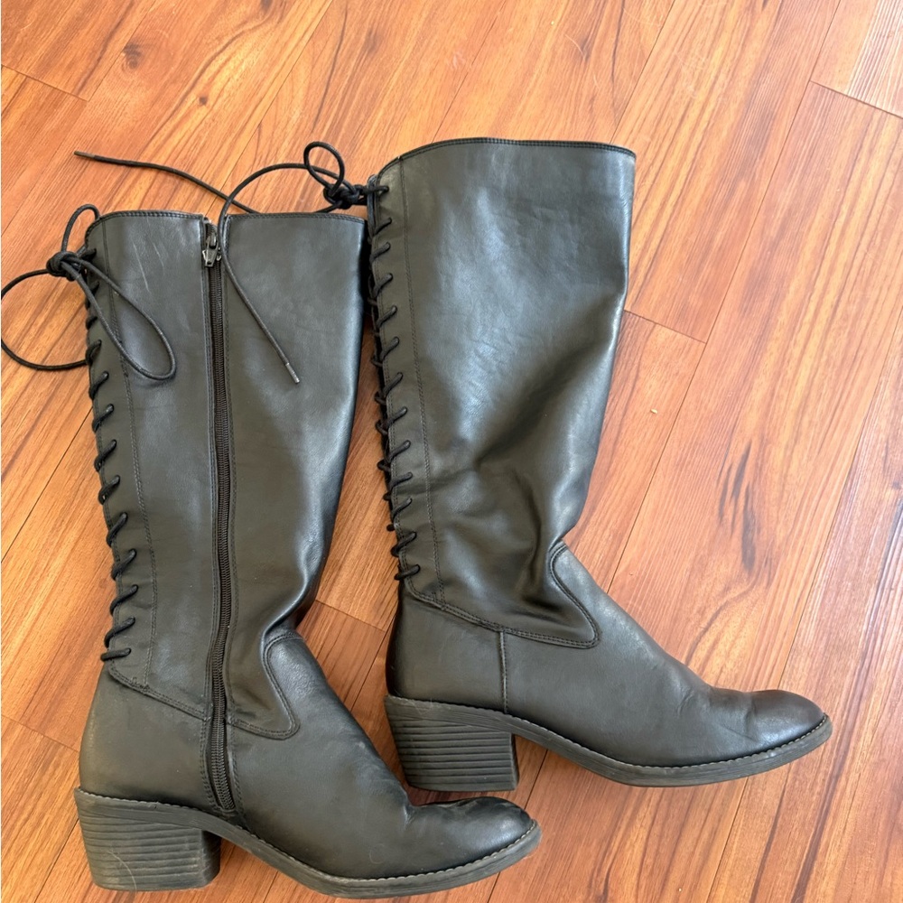 Women’s Black Lace-Up Mid-Calf Boots